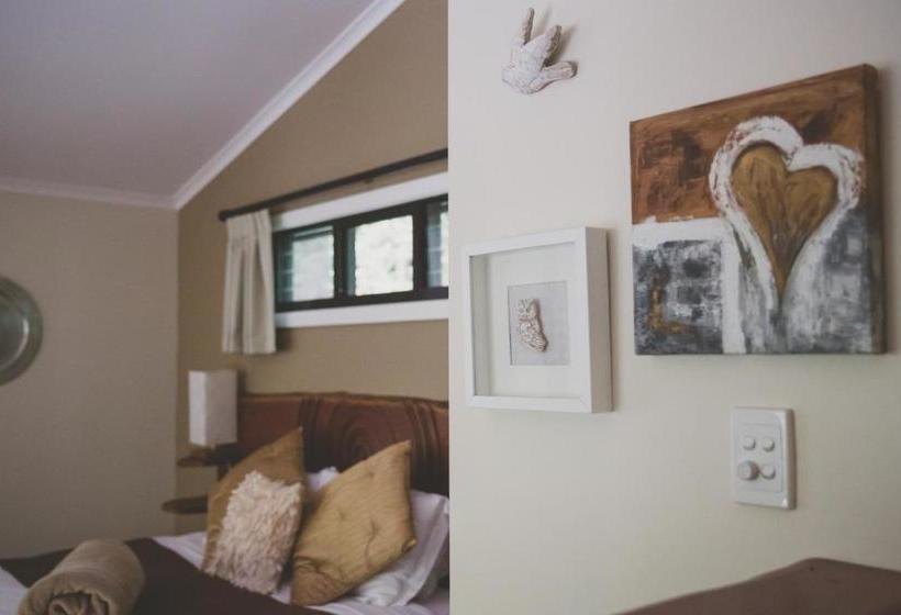 ベッドアンドブレックファースト Montagues Of Montville