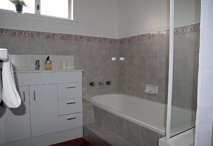 Cole House Apartments