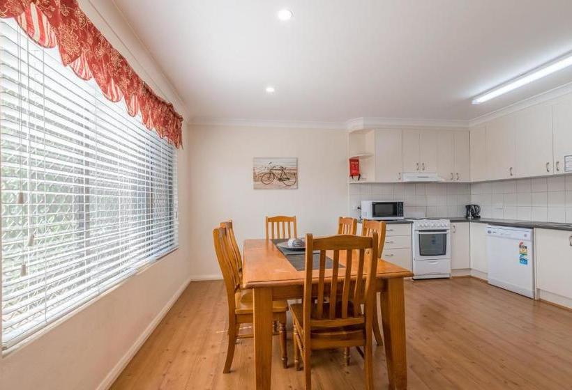 Cole House Apartments