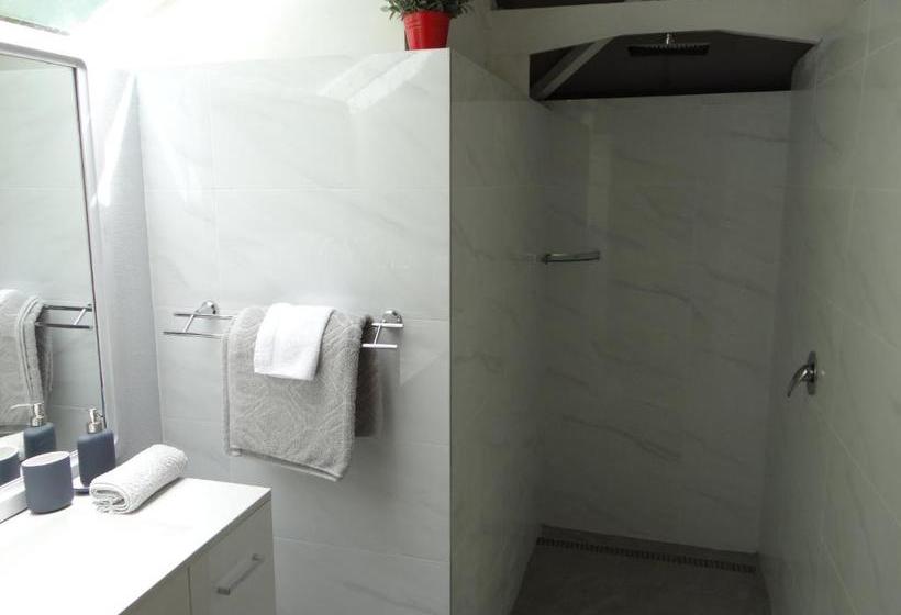 Eumundi Yacht Club B&b