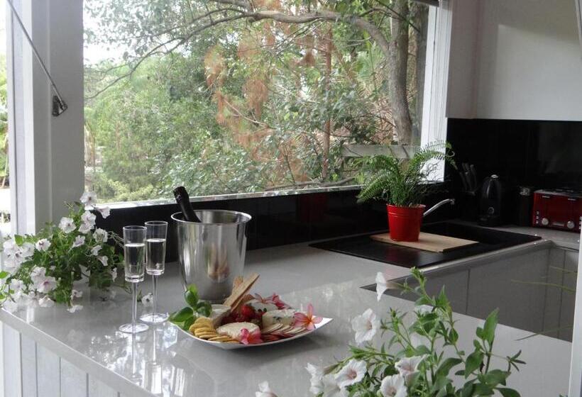 Eumundi Yacht Club B&b