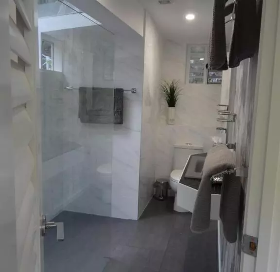 Eumundi Yacht Club B&b