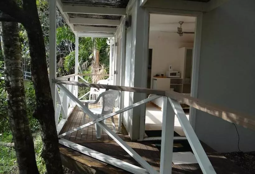 Eumundi Yacht Club B&b