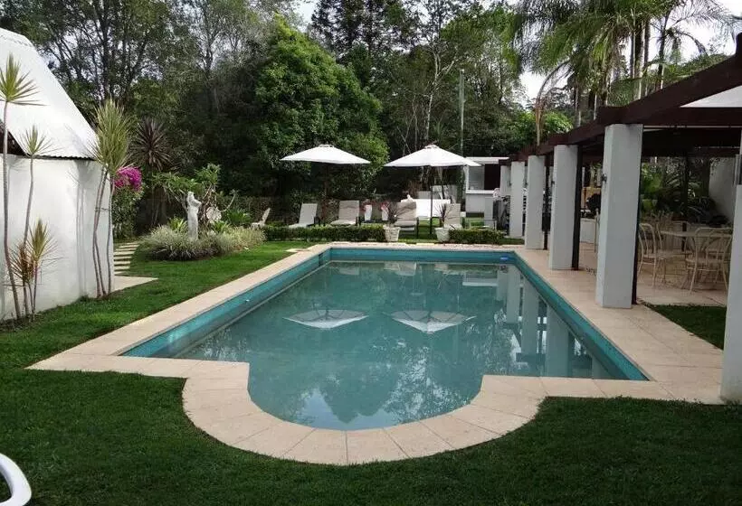 Eumundi Yacht Club B&b