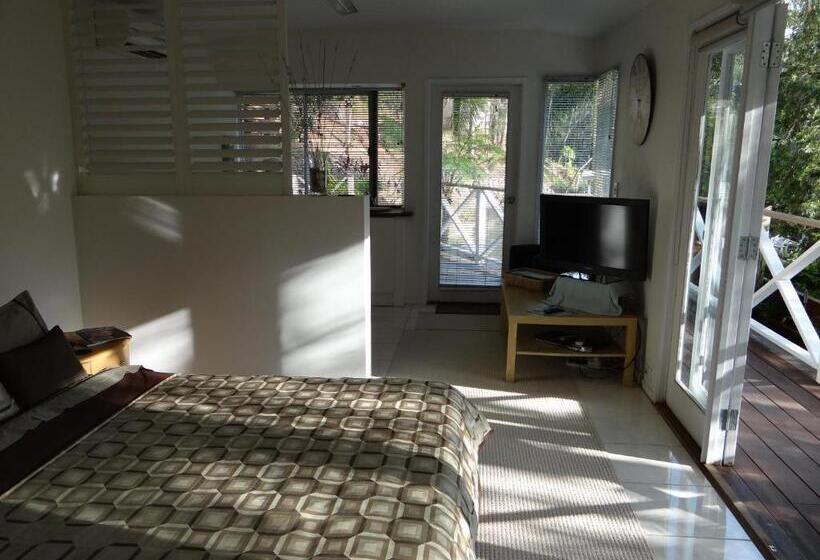 Eumundi Yacht Club B&b