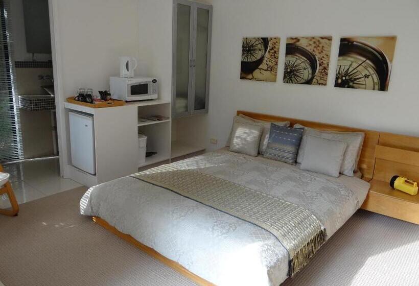 Eumundi Yacht Club B&b