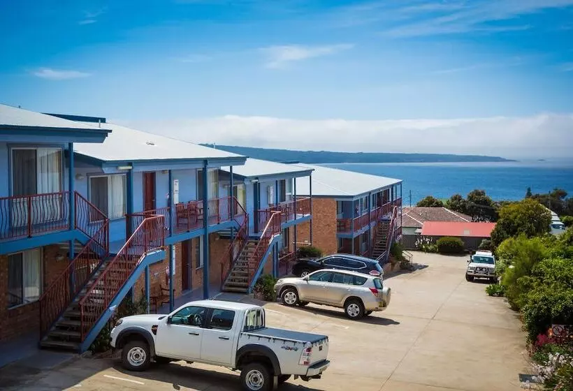 Heritage House Motel & Units