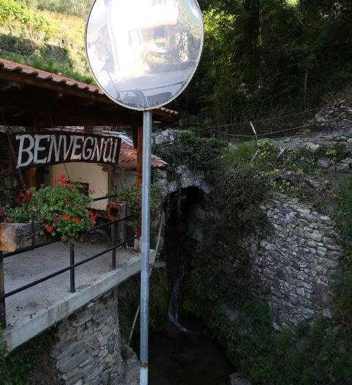 호텔 A Cà Du Barbijun