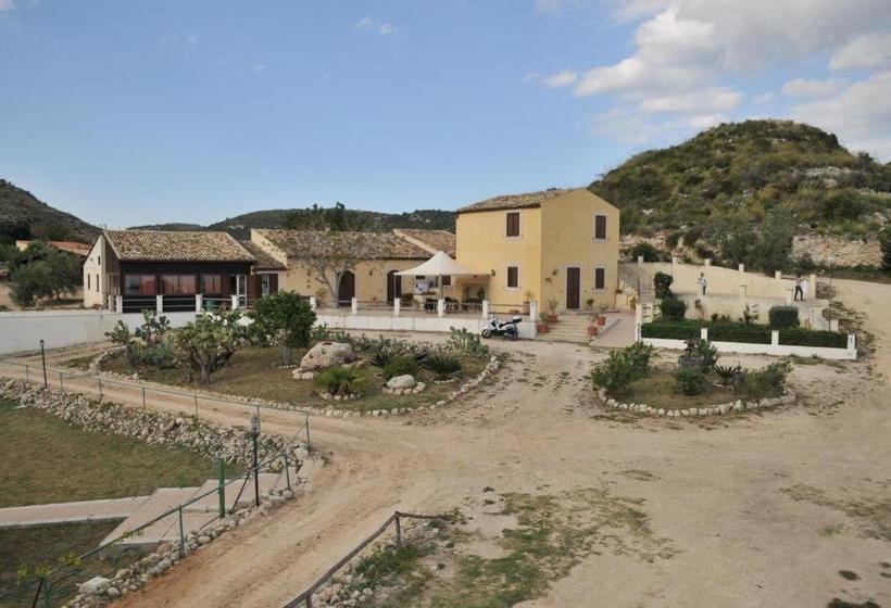 בית מלון כפרי Agriturismo Timpa Del Sole