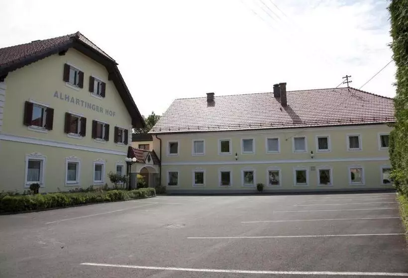 ホテル Alhartinger Hof