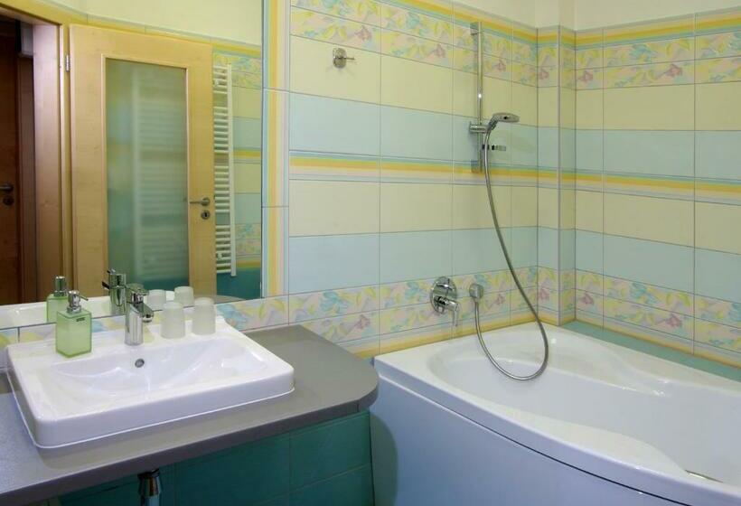 בית מלון כפרי Centrum Brno