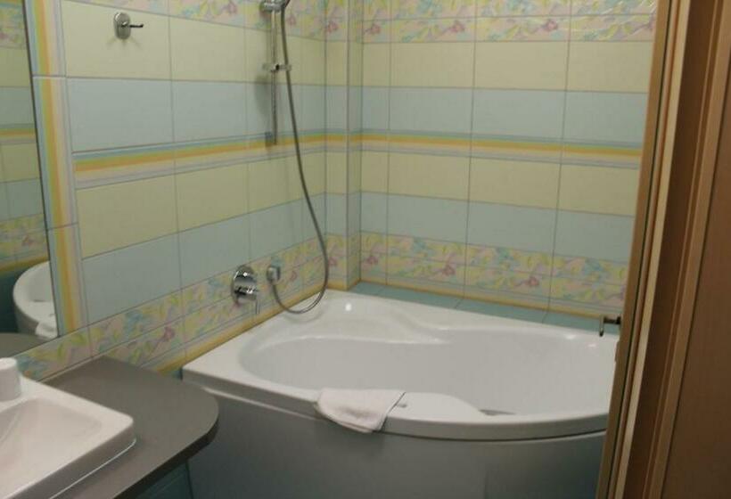 בית מלון כפרי Centrum Brno