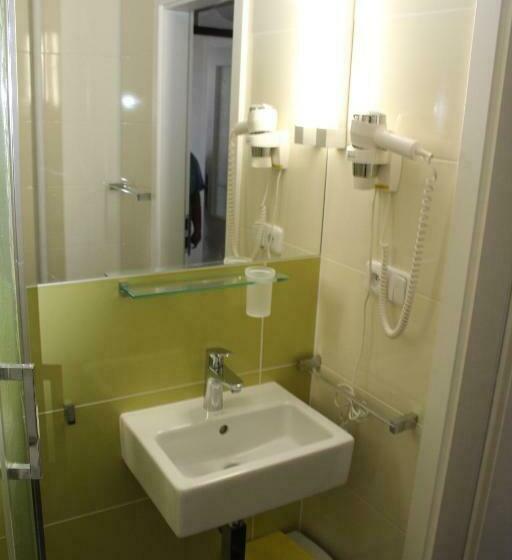 בית מלון כפרי Centrum Brno