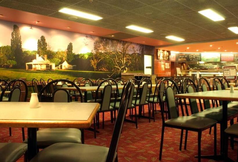 Отель Springs Mittagong