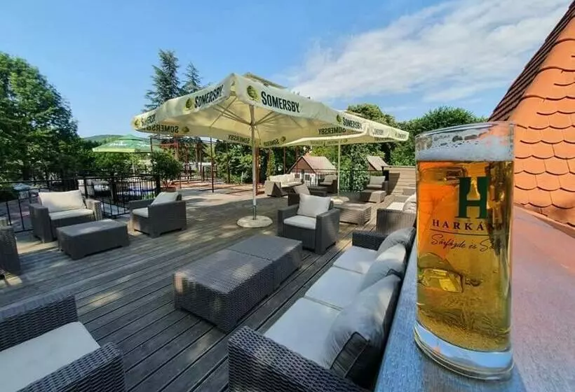 No Stress Panzió Pizzéria Sporttábor