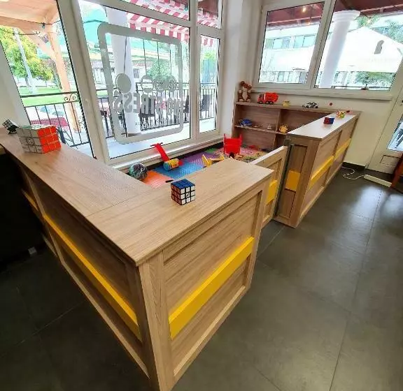 No Stress Panzió Pizzéria Sporttábor