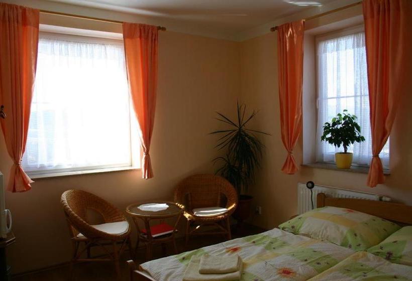 ペンション Apartmány Záhořovo Lože