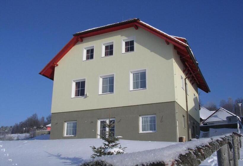 ペンション Apartmány Záhořovo Lože