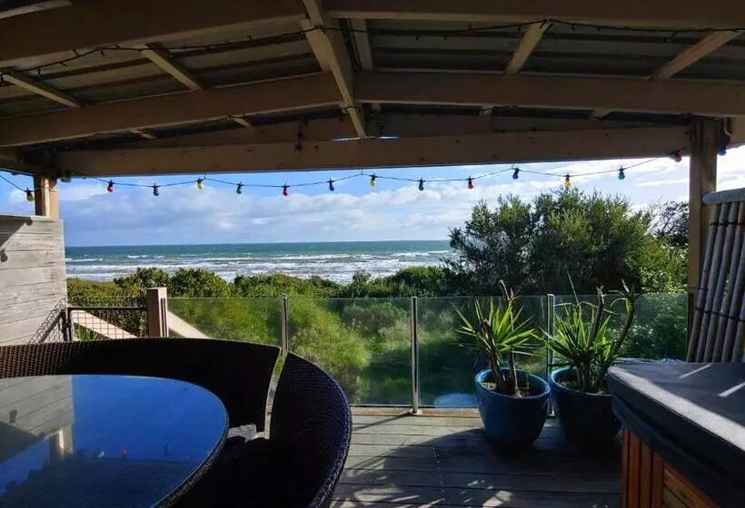 ペンション Award Winning Beach Front Retreat