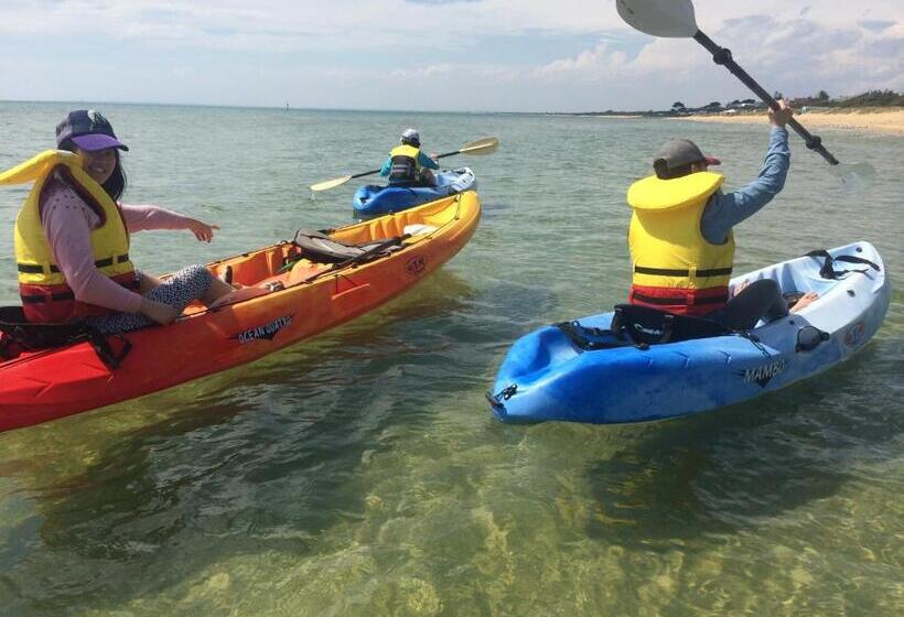 פנסיון Award Winning Beach Front Retreat