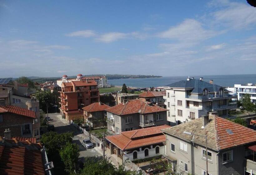 Pension Guest House Lazur