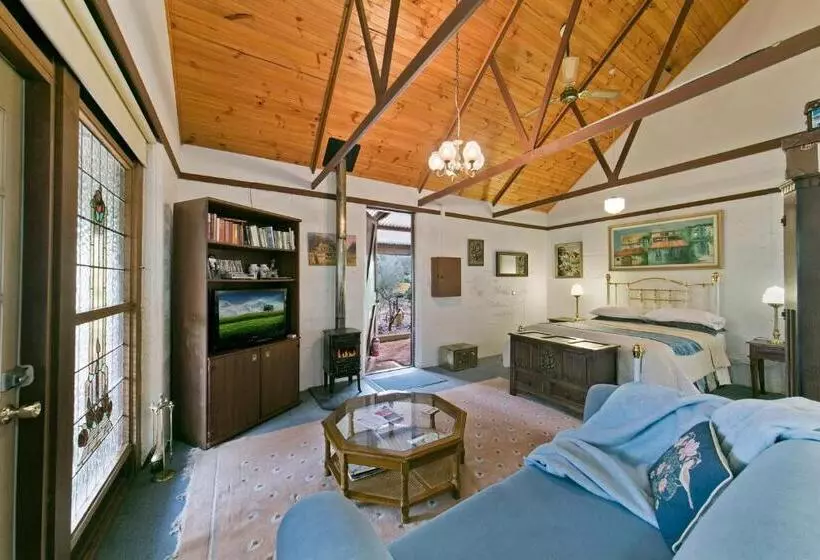 ペンション Hillside Country Retreat