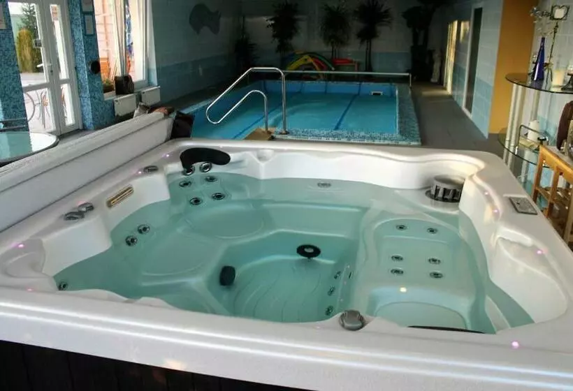 Majatalo Penzión Hellene