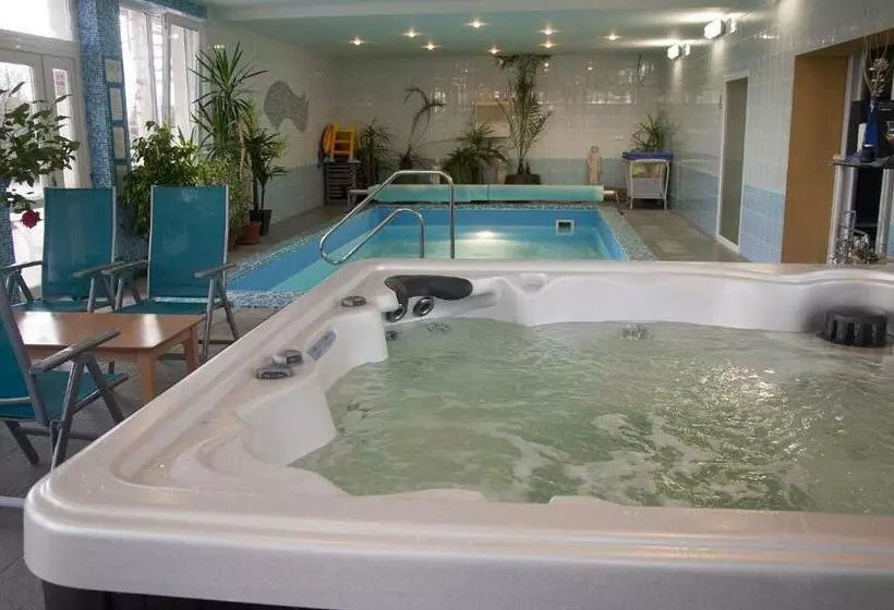 Majatalo Penzión Hellene