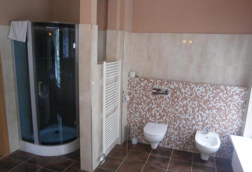 ペンション Penzión Hellene