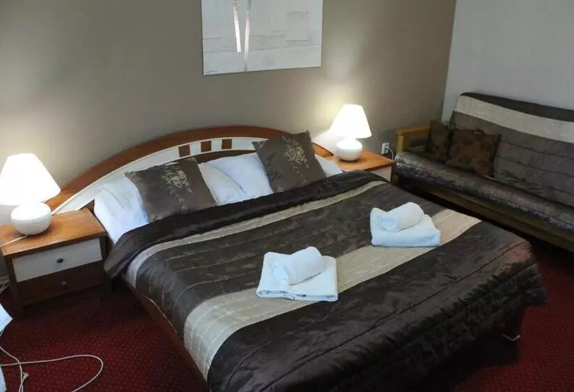 Majatalo Penzión Hellene