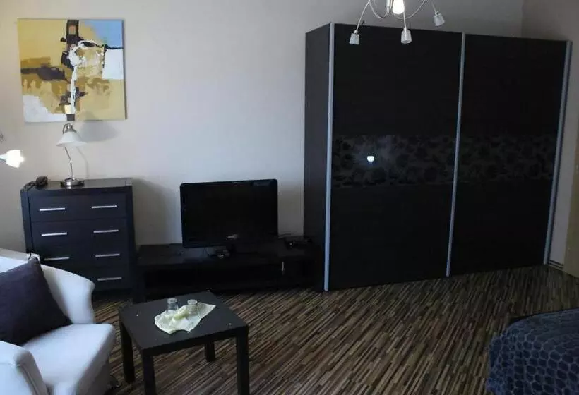 Majatalo Penzión Hellene