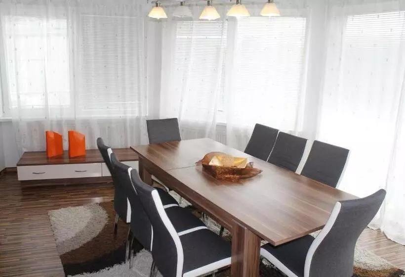 Majatalo Penzión Hellene