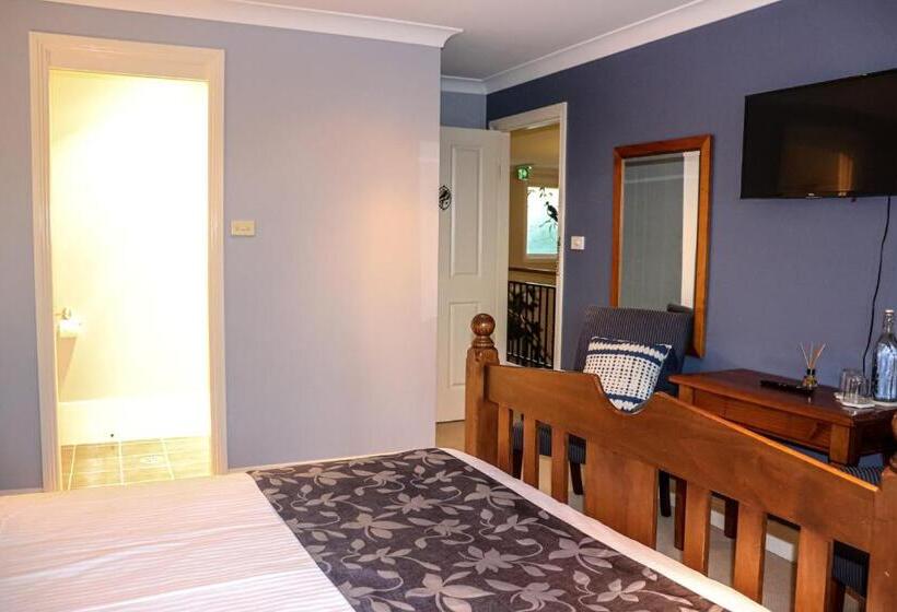 Plumes Boutique Bed & Breakfast