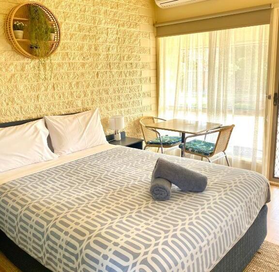 Rye Beach Motel Australia