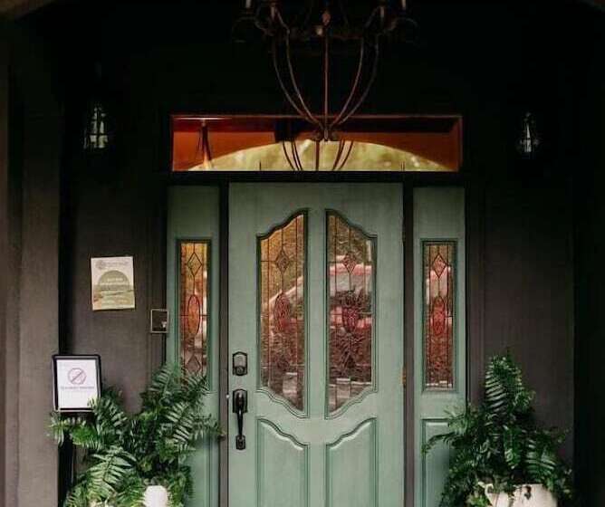 הוסטל Sylvan Valley Lodge & Cellars