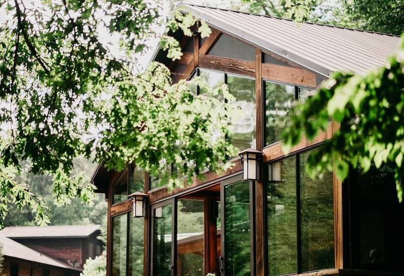 הוסטל Sylvan Valley Lodge & Cellars