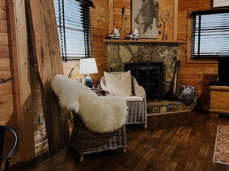 הוסטל Sylvan Valley Lodge & Cellars