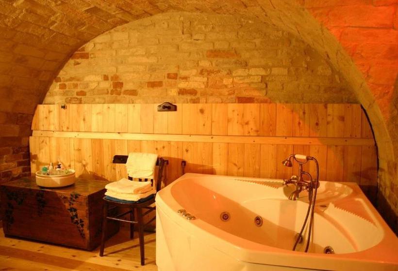 مبيت وإفطار La Neviera Nel Pozzo