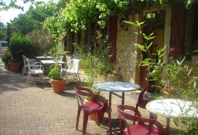 Отель Hôtel Chastrusse