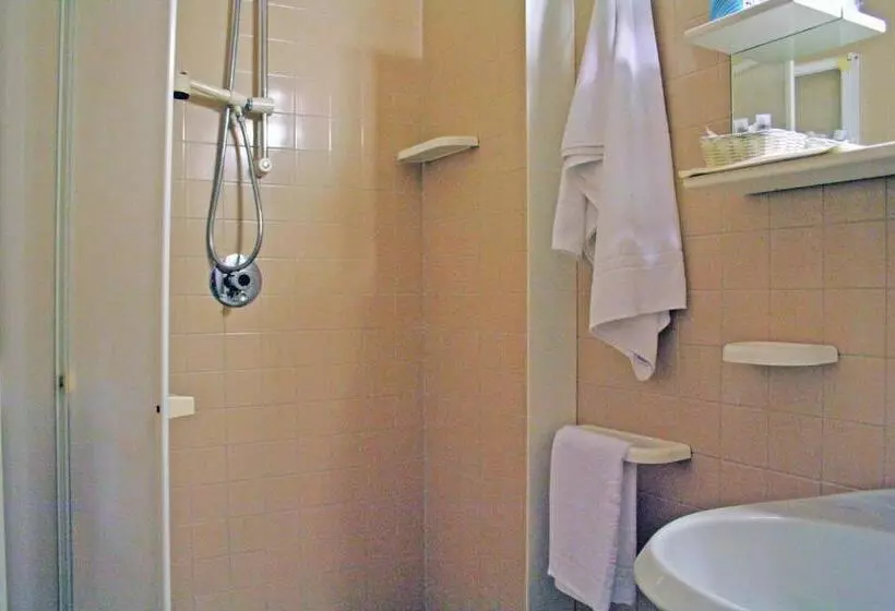 Hotelli Scogliera