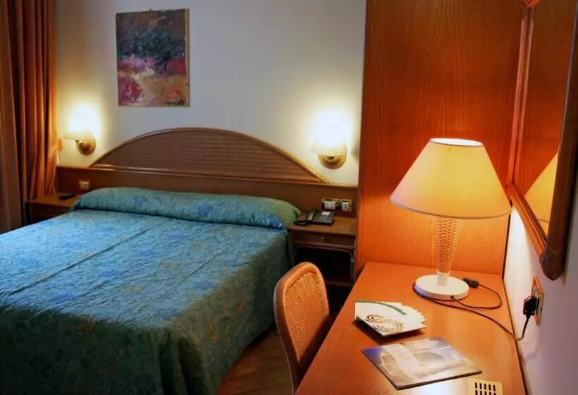 Hotelli Scogliera