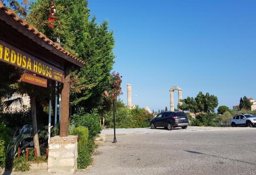 پانسیون Medusa House Butik