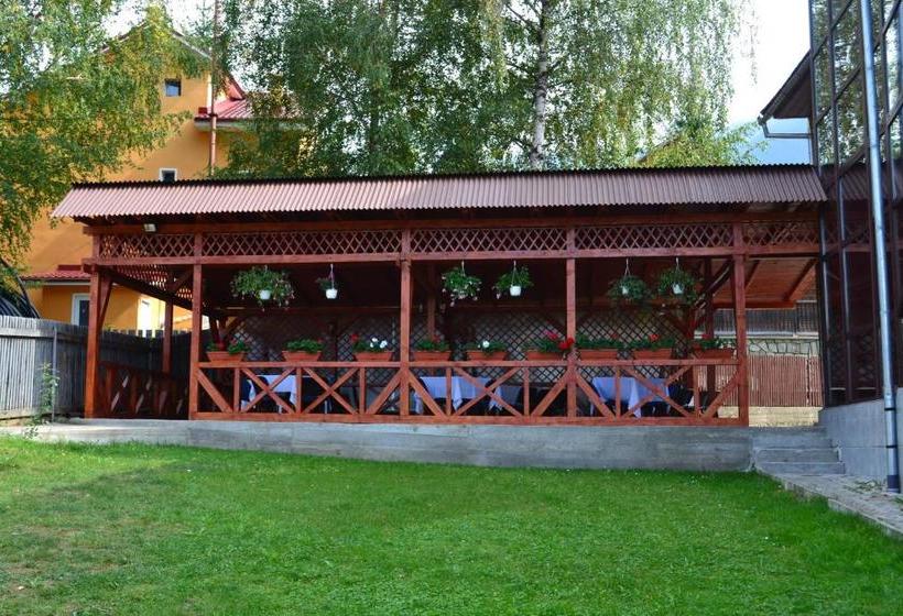 پانسیون Vila Cristina