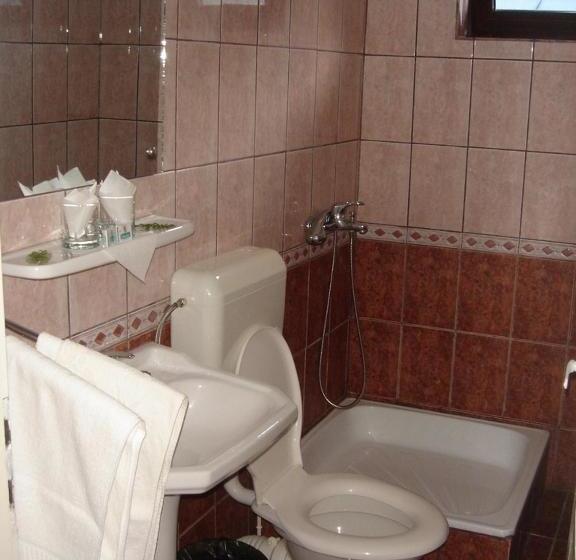 پانسیون Vila Cristina