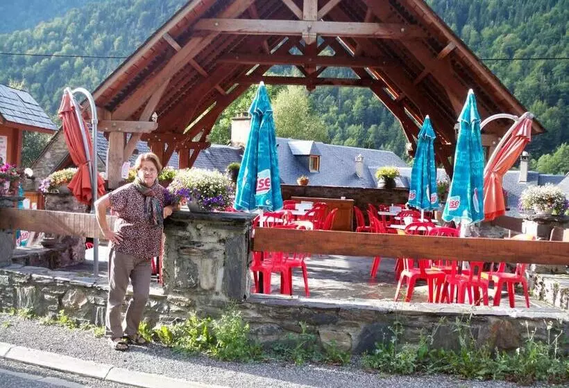 Retkeilymaja Gite Fouga