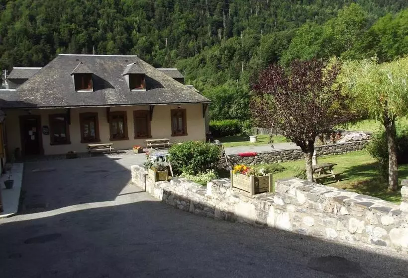 Retkeilymaja Gite Fouga