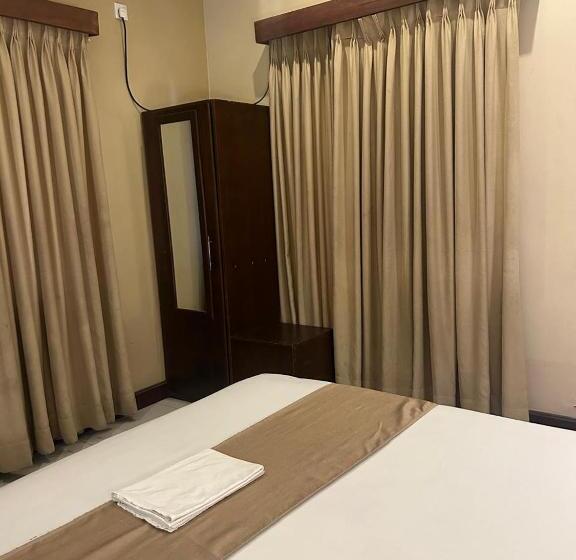 مبيت وإفطار Mercuryfm 101 Yarl Mercury Inn Jaffna