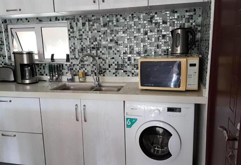 Easy World Beach Apartments