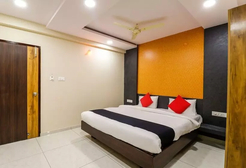 Hotel Capital O N R Residency