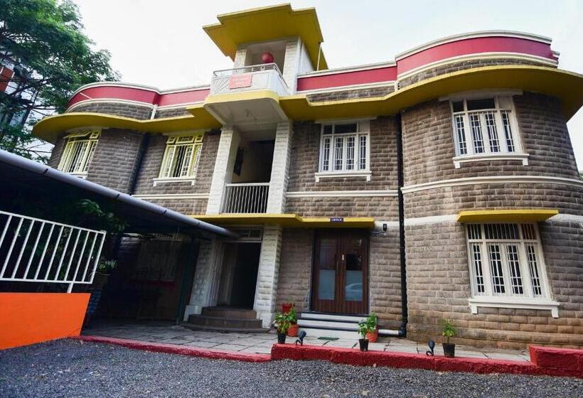 Hotell Oyo 67875 Heritage Lodging And Boarding